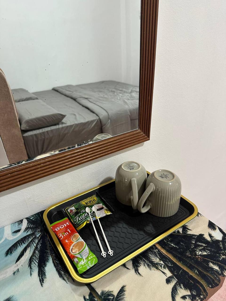 Teresek View Motel Kuala Tahan Ngoại thất bức ảnh